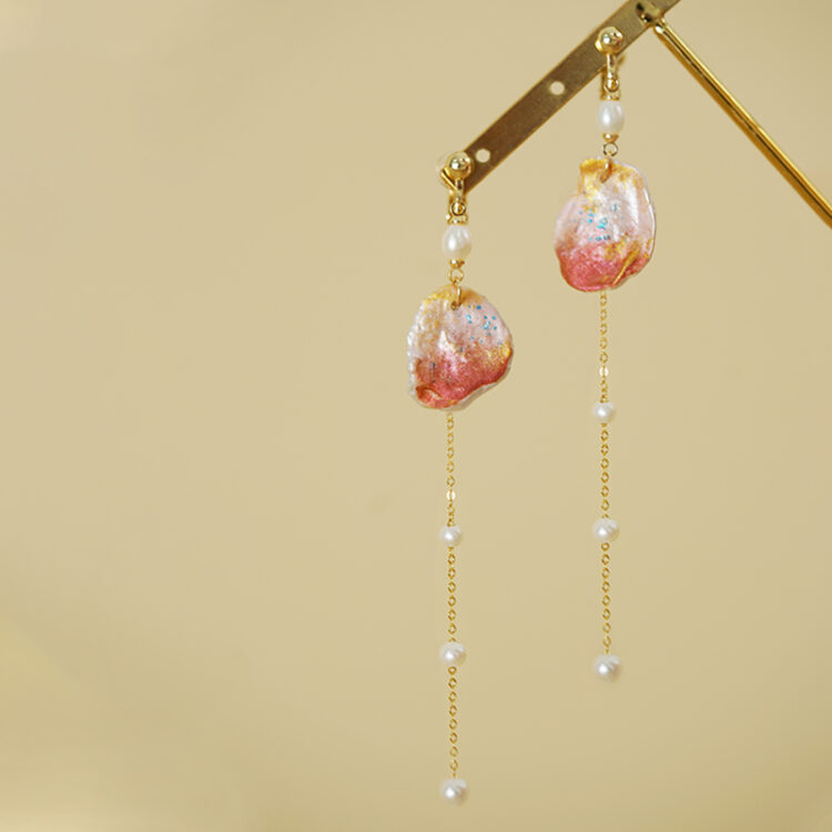 Pink Shell Pearl Earrings