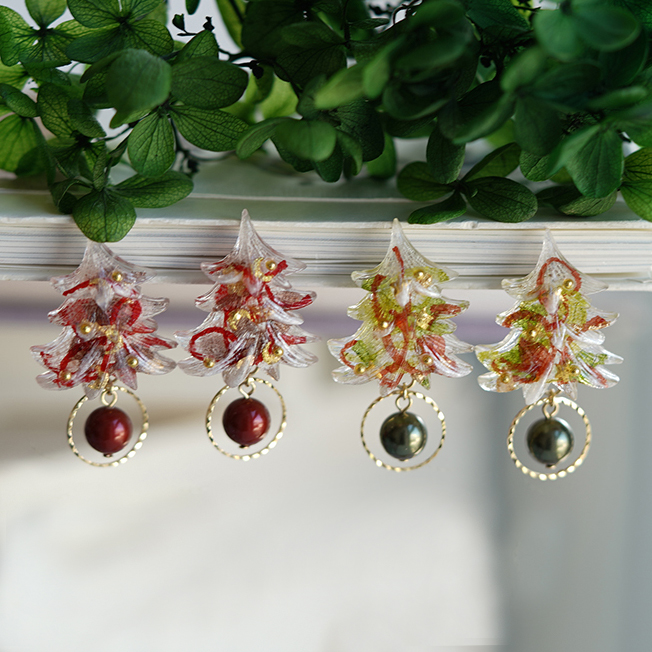 Resin Christmas Tree Earrings