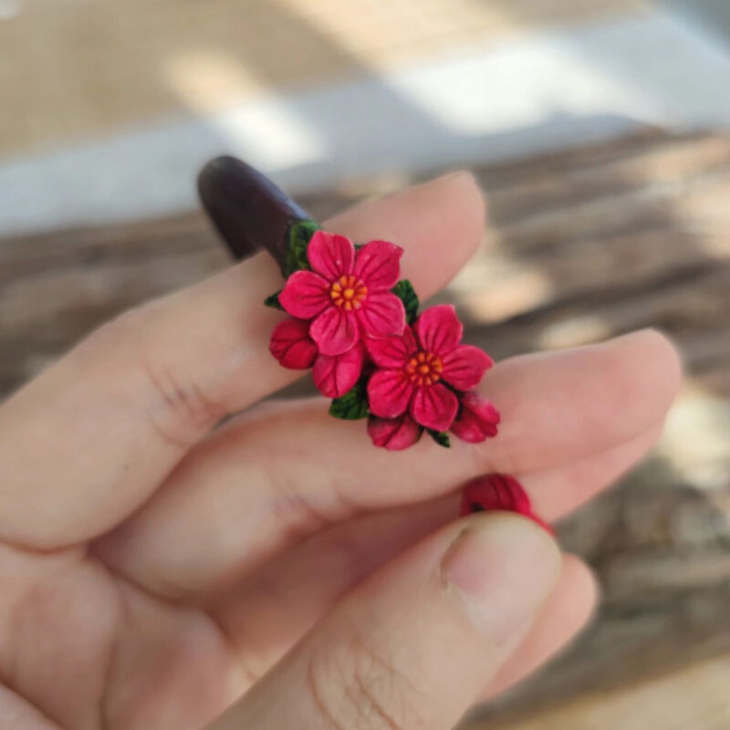 Handmade Caulis Spatholobi Plum Blossoms Bracelet