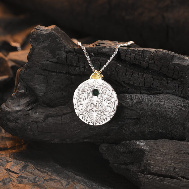 S925 Sterling Silver Textured Green Zircon Necklace