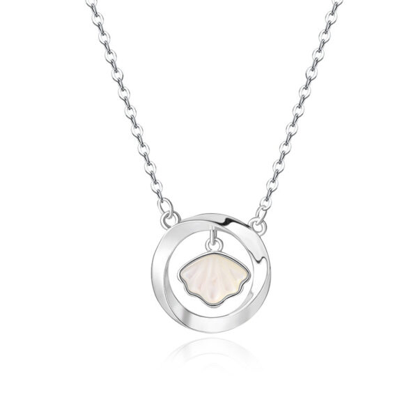 S999 Silver Mobius Shell Necklace