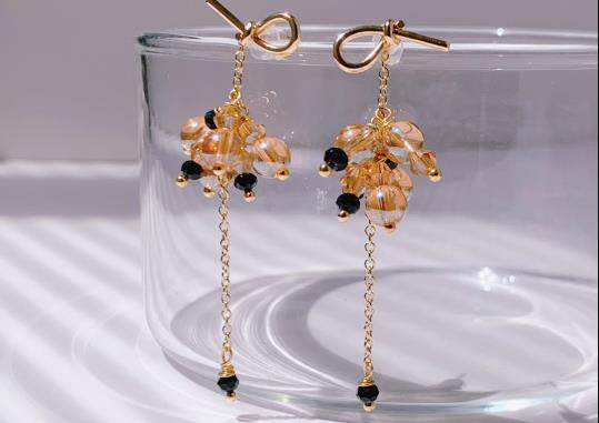 Handmade golden beaded earrings tutorial