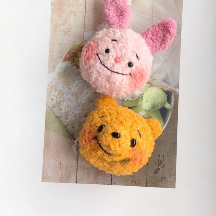 Bear brooch illustration 2
