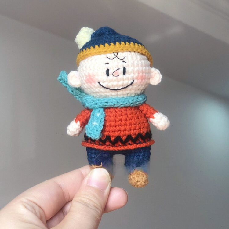 Crochet version of Charlie Brown illustrations 3