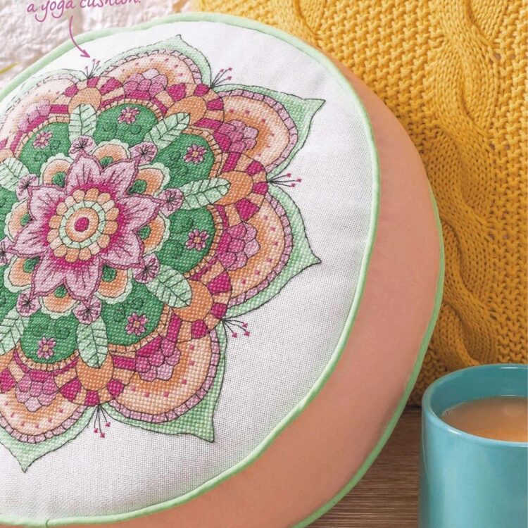 Free cross stitch drawings 04 – Mandala 2