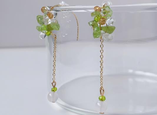 Handmade vintage green beaded earrings tutorial