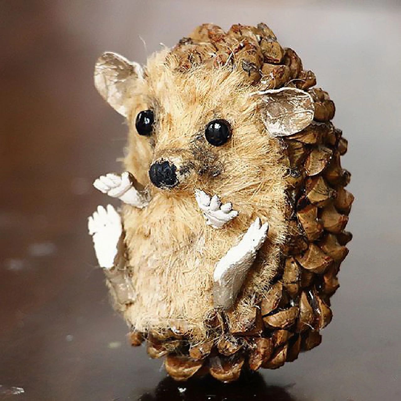 Not-to-be-missed pine cone handicrafts (method)