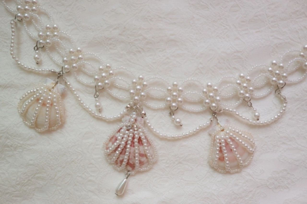 Pearl shell necklace (with tutorial)