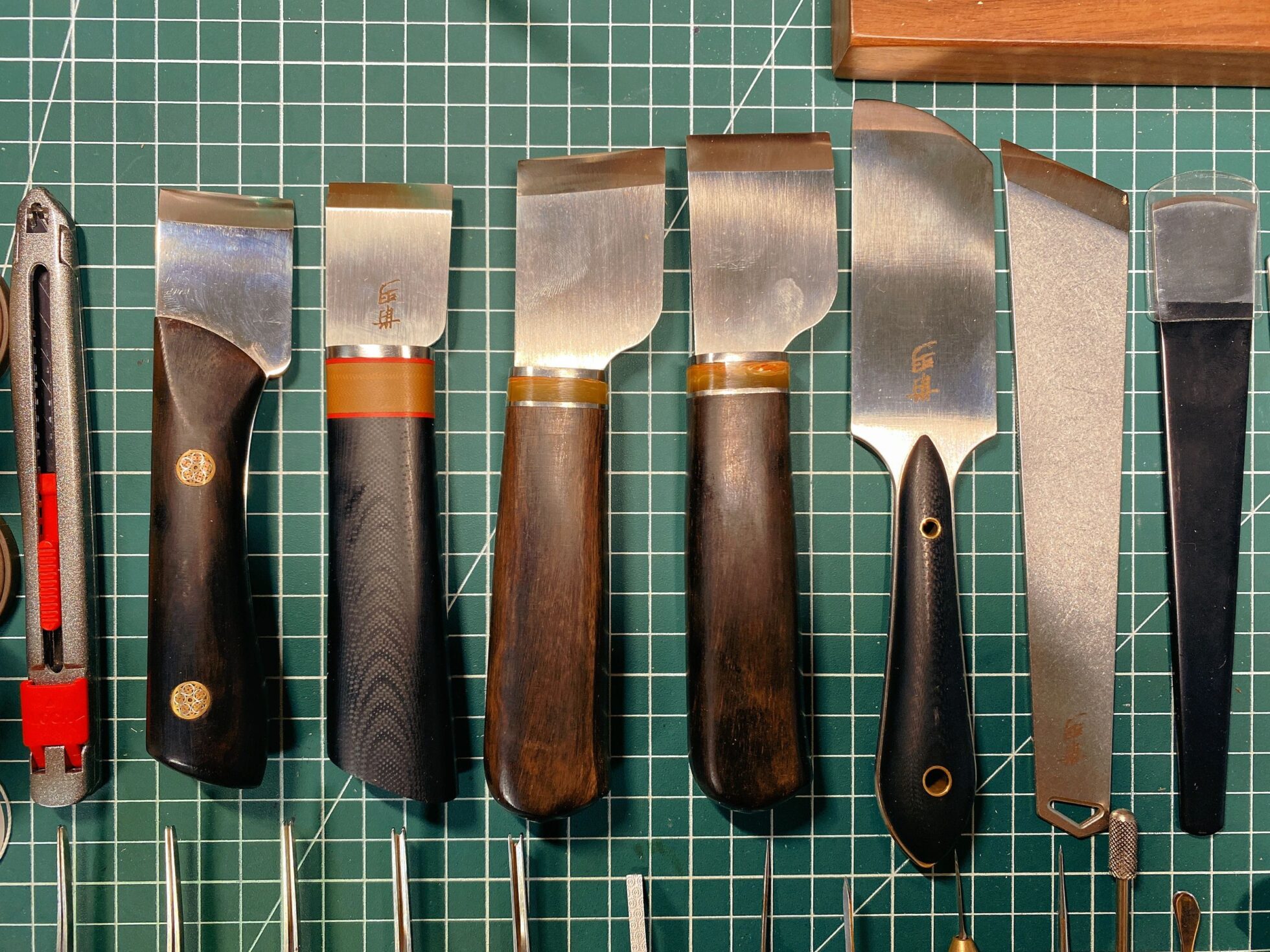 What tools should a novice handmade leather goods lover need?