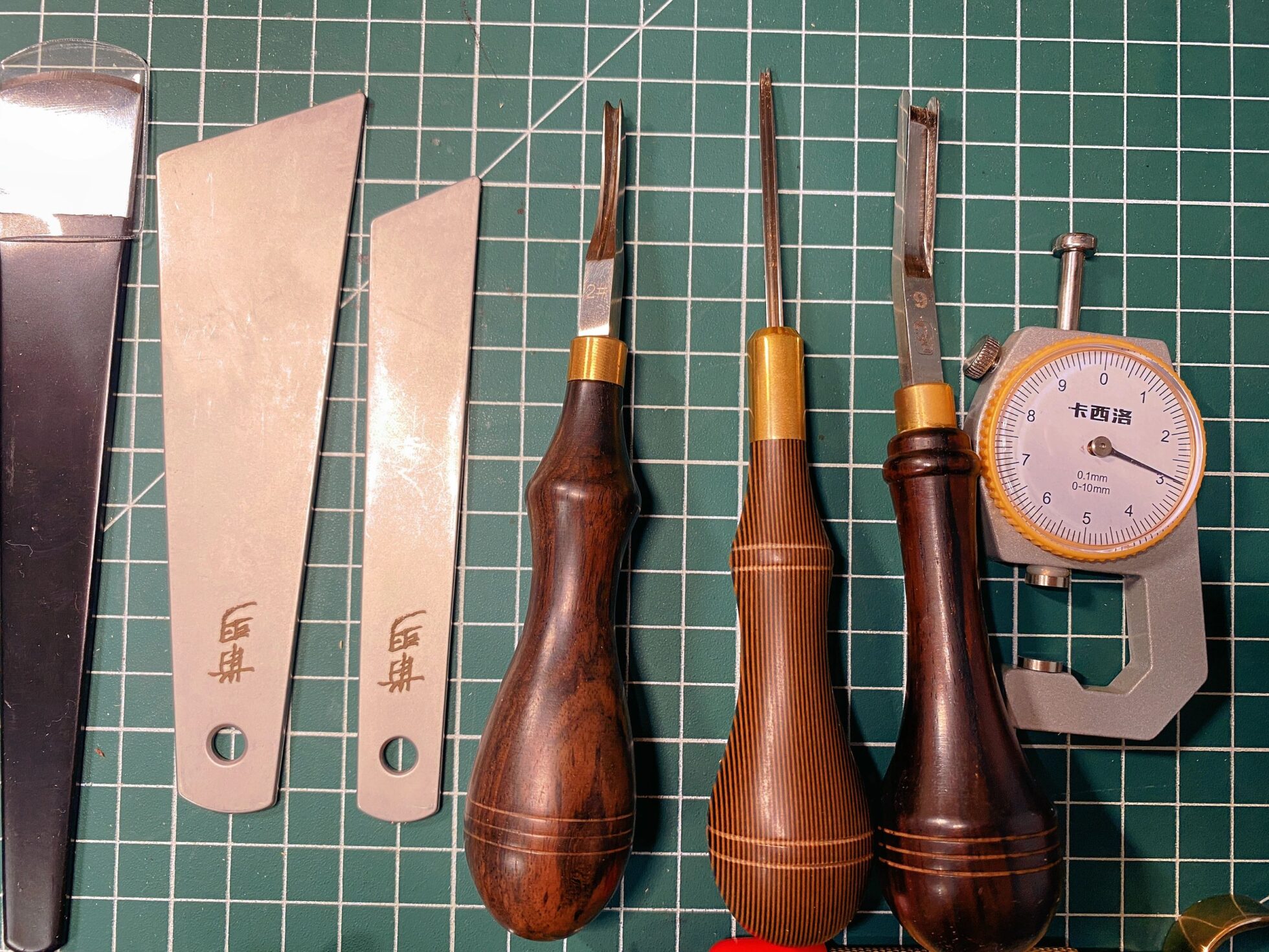 What tools should a novice handmade leather goods lover need?