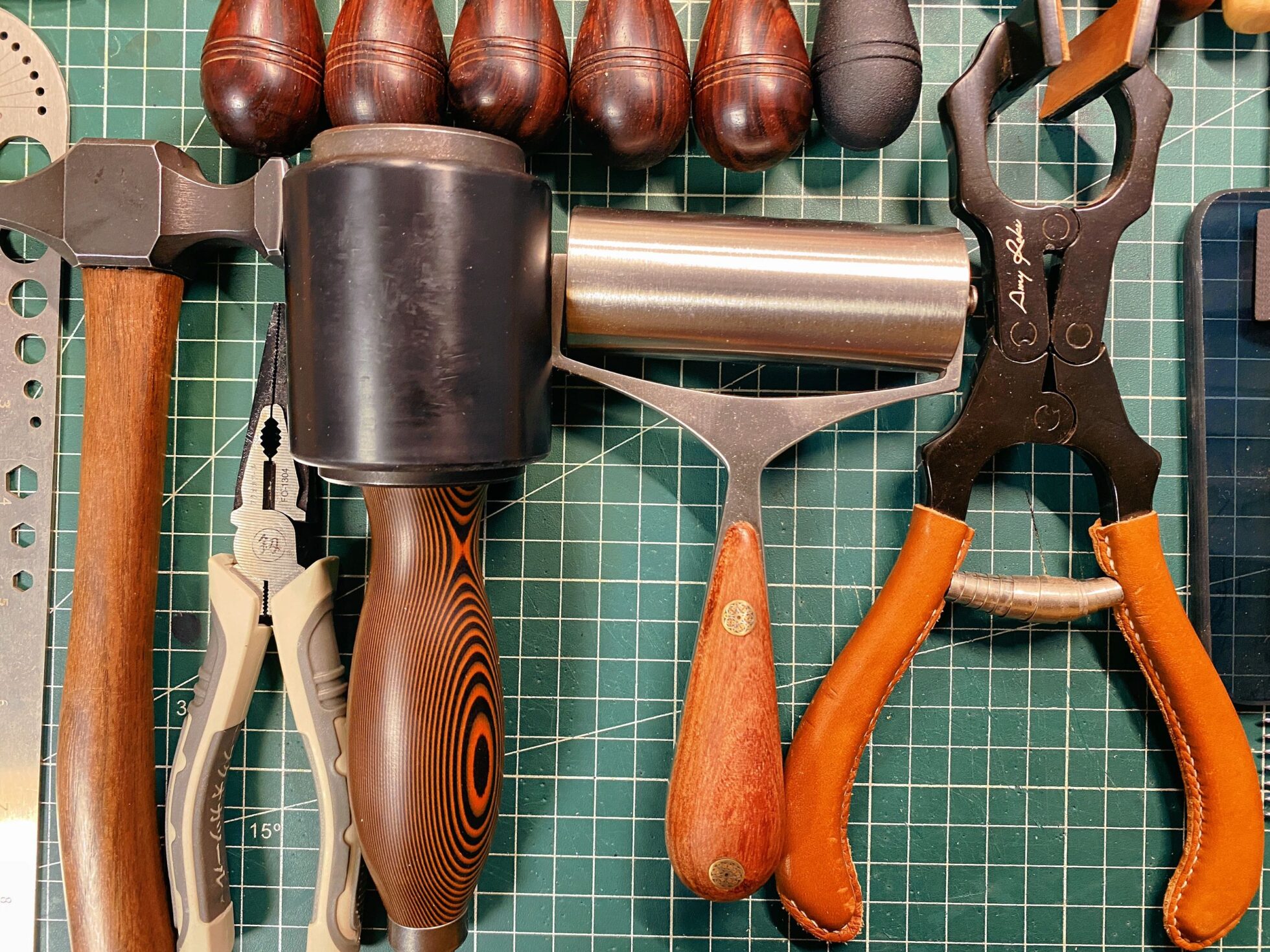 What tools should a novice handmade leather goods lover need?