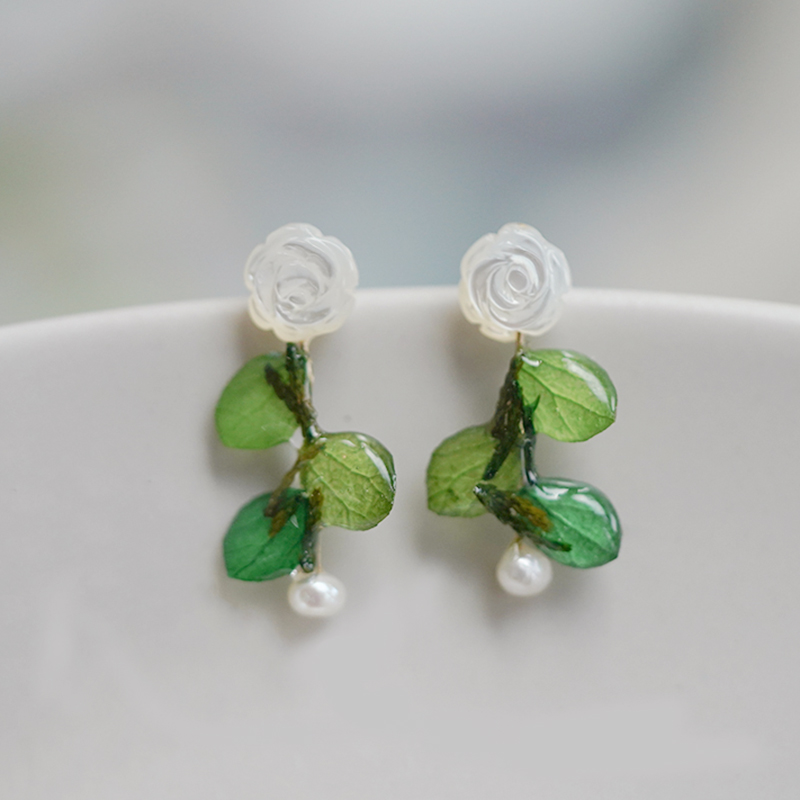 Original Design Real Flower Hydrangea Green Leaf Shell Plant White Rose Earrings