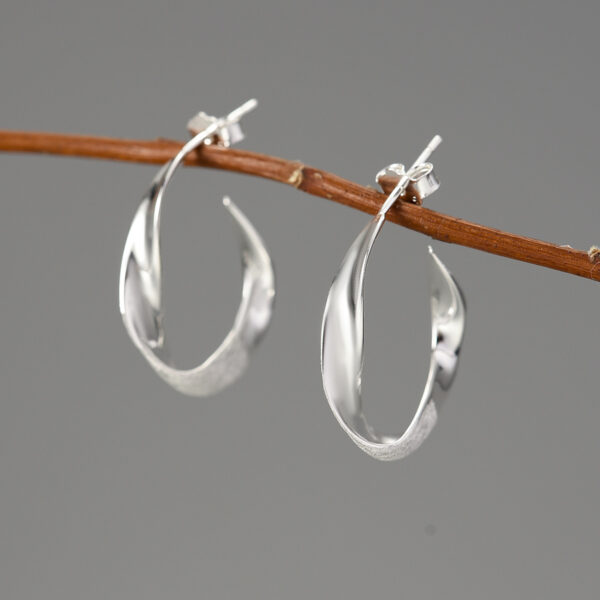 S925 Sterling Silver Curly Leaf Irregular Hoop Earrings