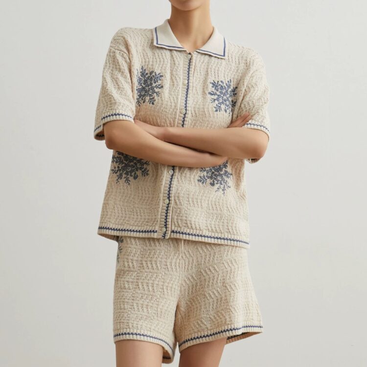 Embroidered knit top and shorts two-piece set