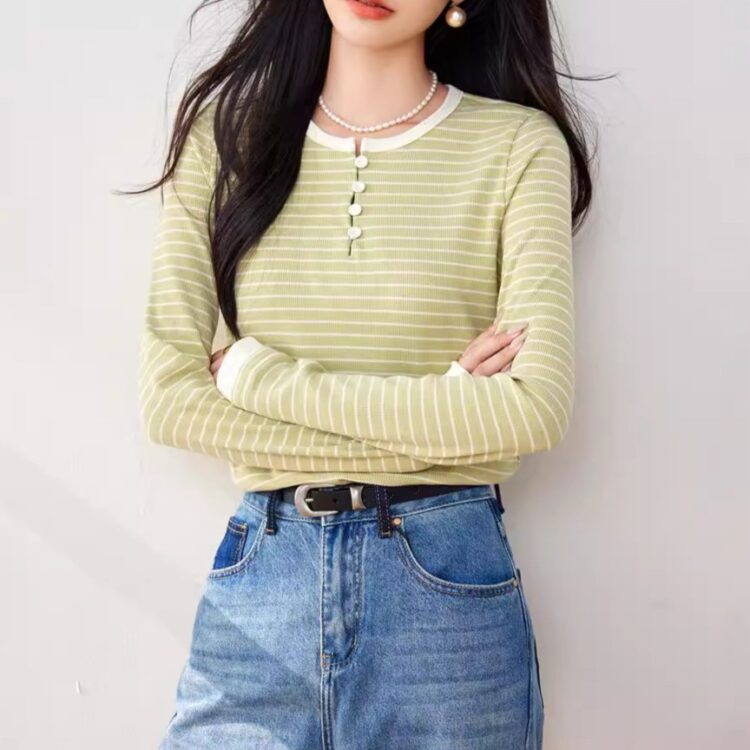 Long-sleeved loose retro red plaid top