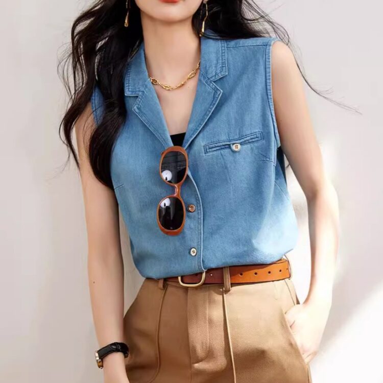 Loose Vintage Sleeveless Denim Top