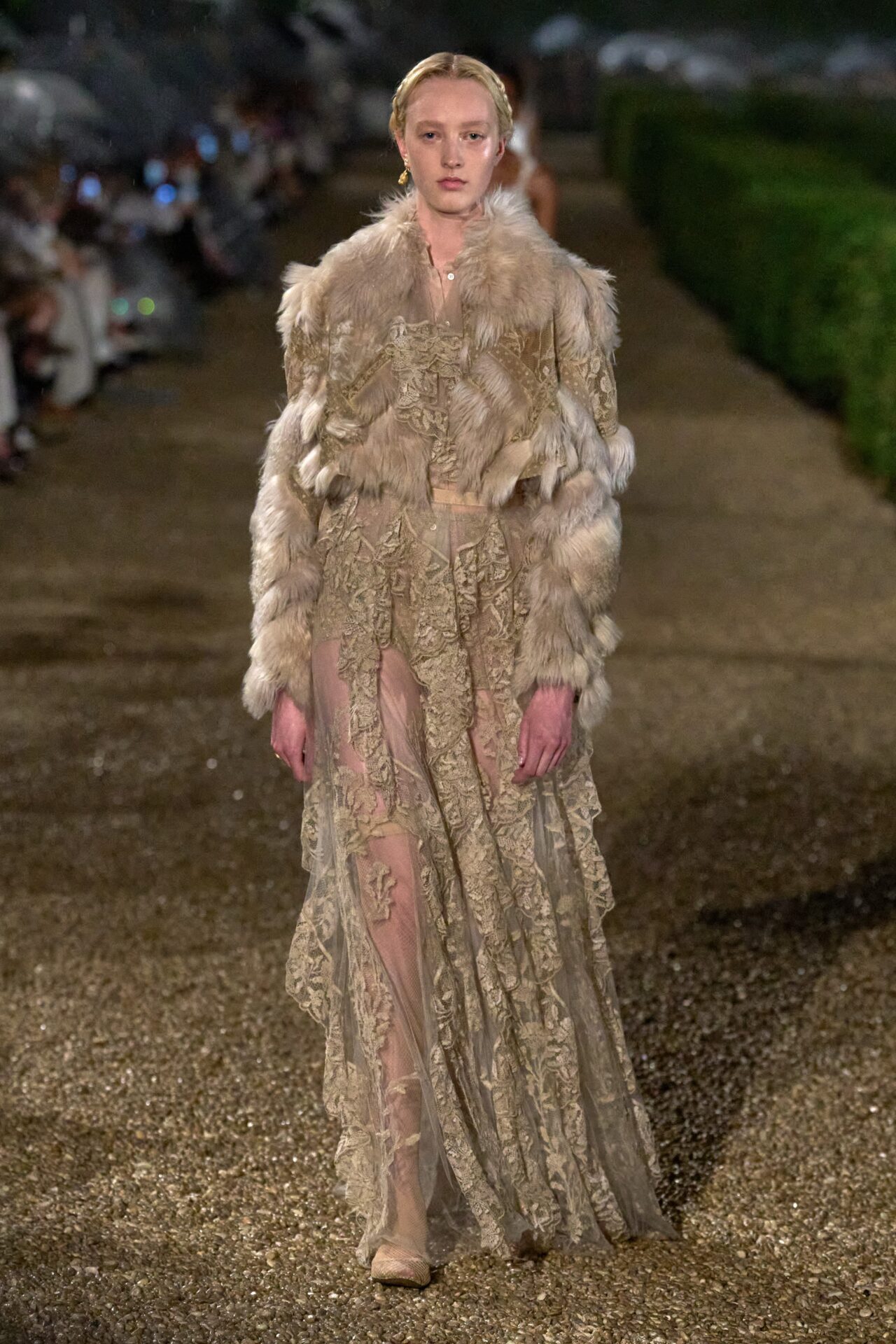 Christian Dior 2025 Fall Haute Couture Show 11 10014 4