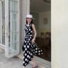 High-end and elegant belt V-neck waist-cinching polka-dot dress (with belt)