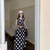 High-end and elegant belt V-neck waist-cinching polka-dot dress (with belt)
