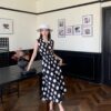 High-end and elegant belt V-neck waist-cinching polka-dot dress (with belt)