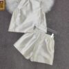 Minimalist sleeveless vest high waist casual shorts two-piece set (containing 30% silk)