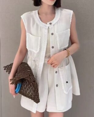 Lace patchwork vest elastic waist casual shorts set (with waist rope)