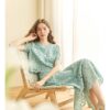 Round neck lace short-sleeved top and high-waisted skirt set