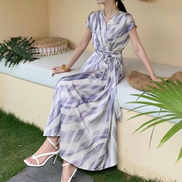 French smudged V-neck design pleated shoulders three-dimensional slimming dress (with belt)