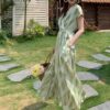 French smudged V-neck design pleated shoulders three-dimensional slimming dress (with belt)