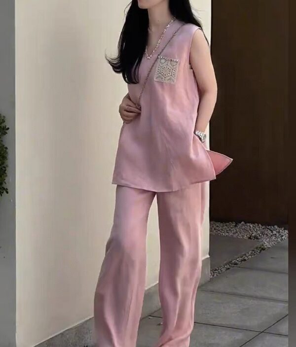 Enzyme-washed heavy-duty beaded vest and high-waist elastic waist wide-leg two-piece set