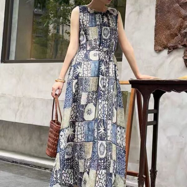 Round neck retro style dress (with waist rope)
