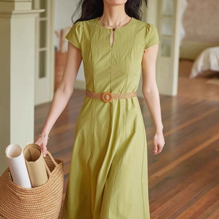 French style round neck slim dress (with belt)