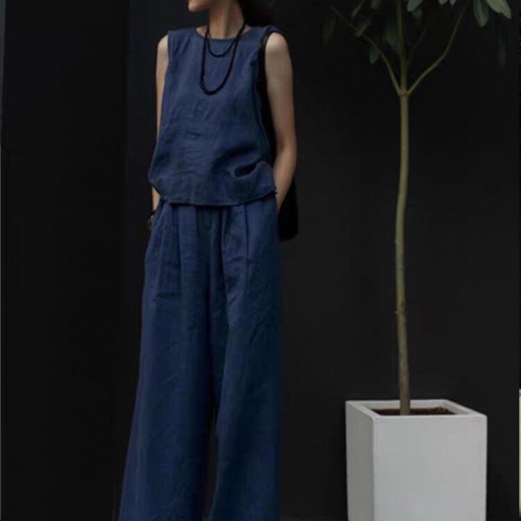 Button-back vest and stylish straight-leg pants set