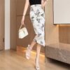 Satin side slit off-white floral straight-leg hip skirt