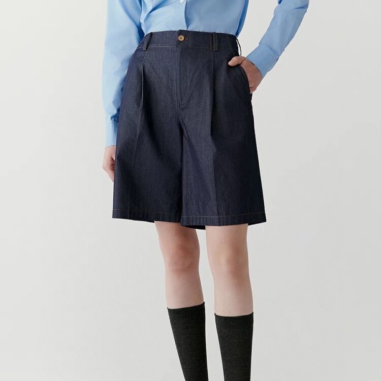 Minimalist high waist loose denim shorts
