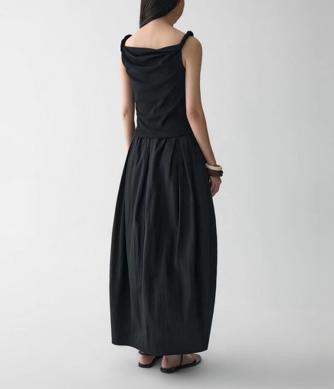 Simple waistless slit flower bud skirt