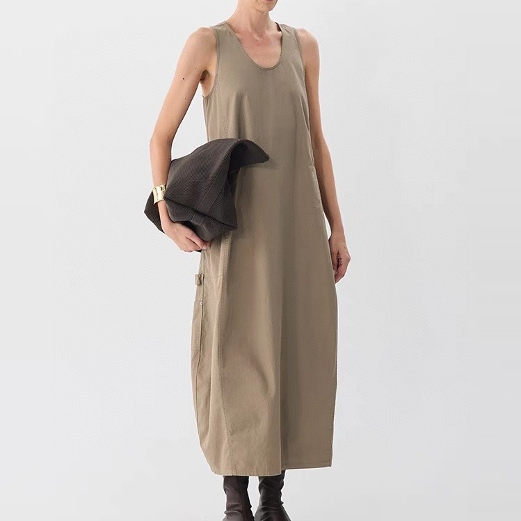 Simple workwear style sleeveless dress