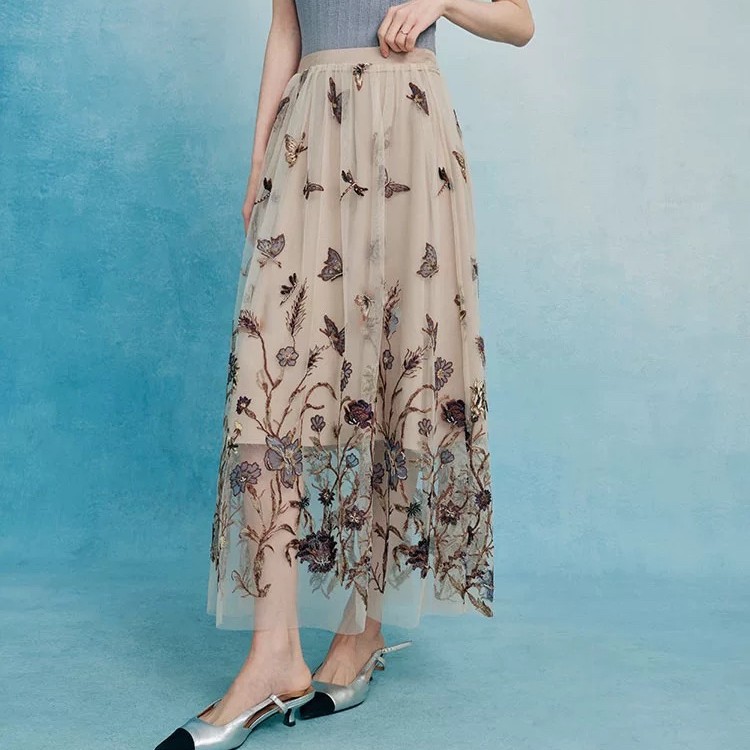 Stylish embroidered skirt