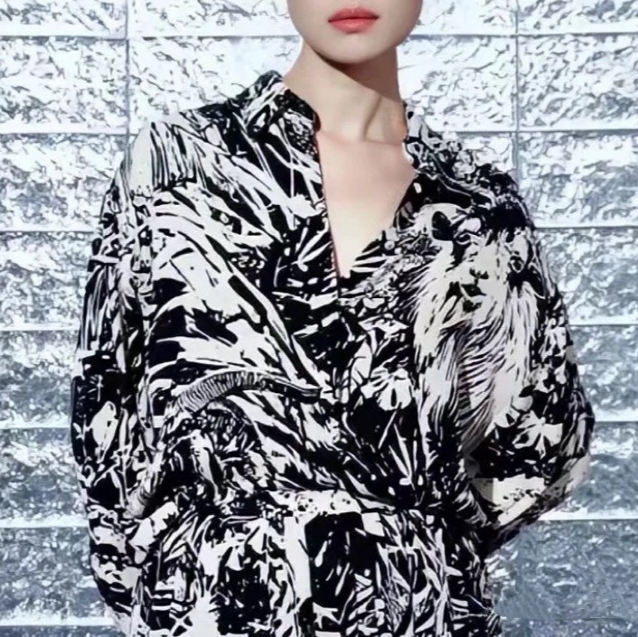 Retro slim fit pattern print shirt (100% silk)