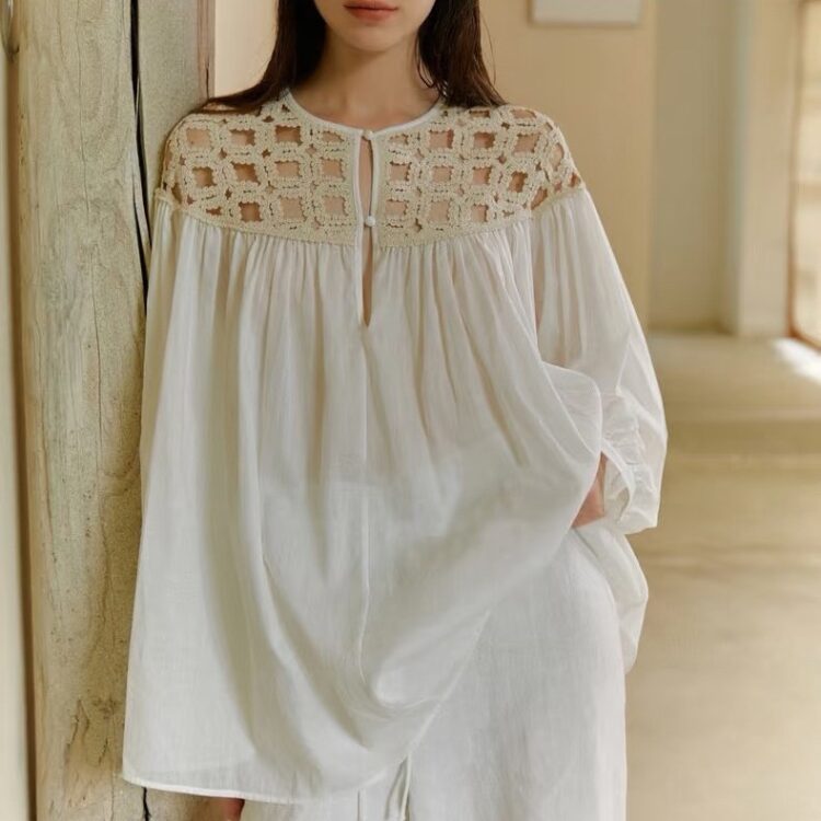 French retro hollow splicing lantern sleeve loose top
