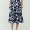 Versatile simple printed skirt