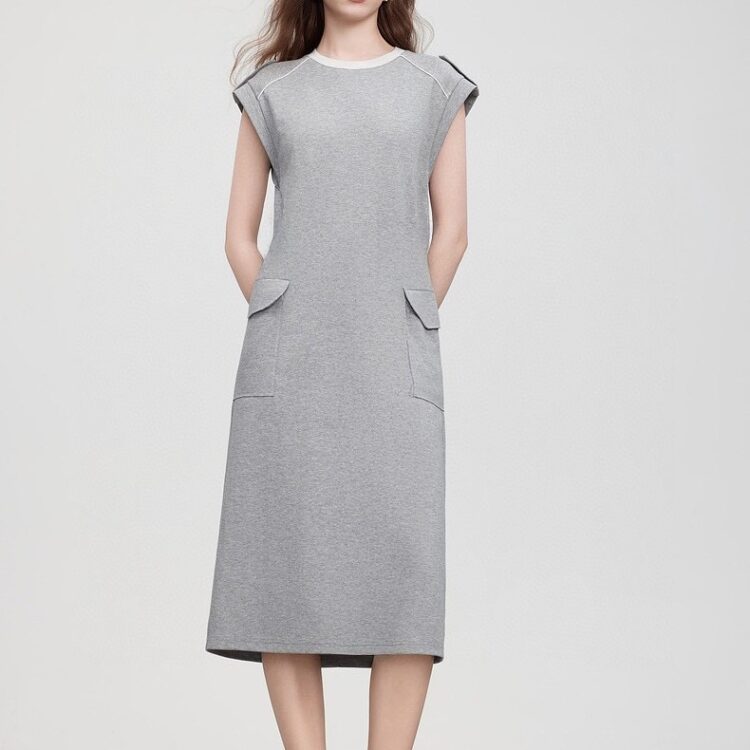 Simple round neck loose dress