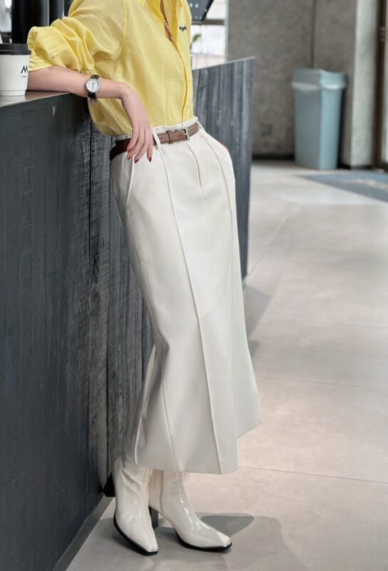 Light luxury straight skirt