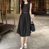 French Hepburn style three-dimensional tailored black dress (without belt)