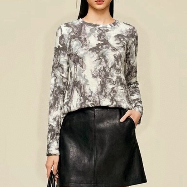 Versatile simple ink print smudged knitted top(100% wool)