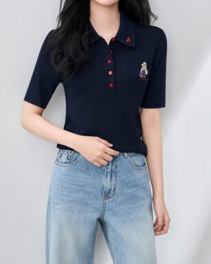 Apricot and navy lapel knit top with bear embroidery