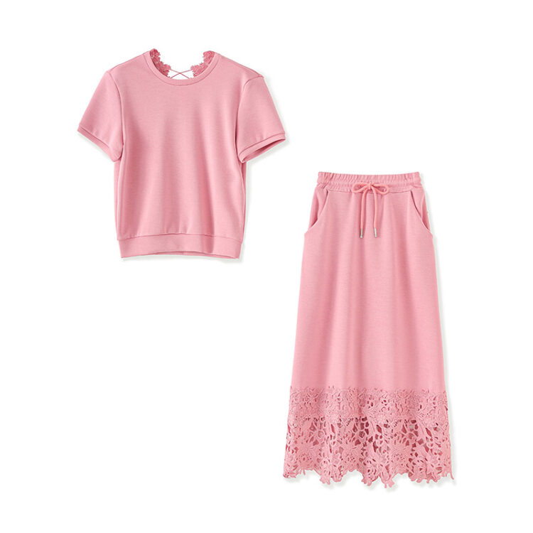 Commuter crew neck top and loose lace skirt set