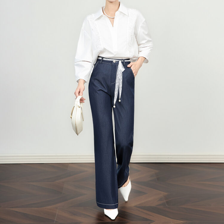 Lace-up slim jeans