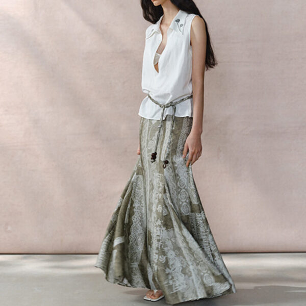 Resort style lace print skirt 9