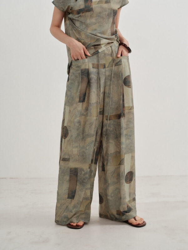 Retro Wasteland Style Printed Casual Straight and Wide Leg Trousers 4